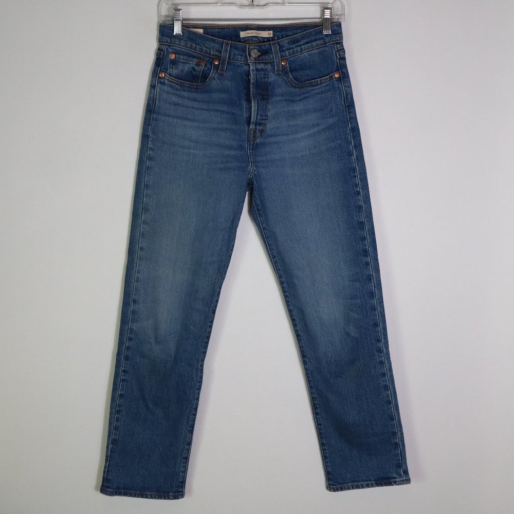 Levi's Wedgie Straight Jeans Size 26 Straight Leg High Rise Ankle Medium Wash